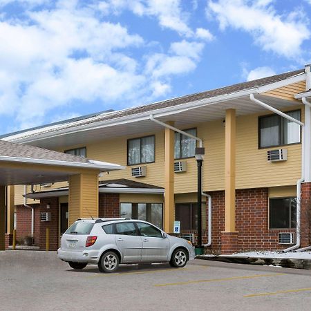 Motel Super 8 By Wyndham Urbandale/Des Moines Area Extérieur photo